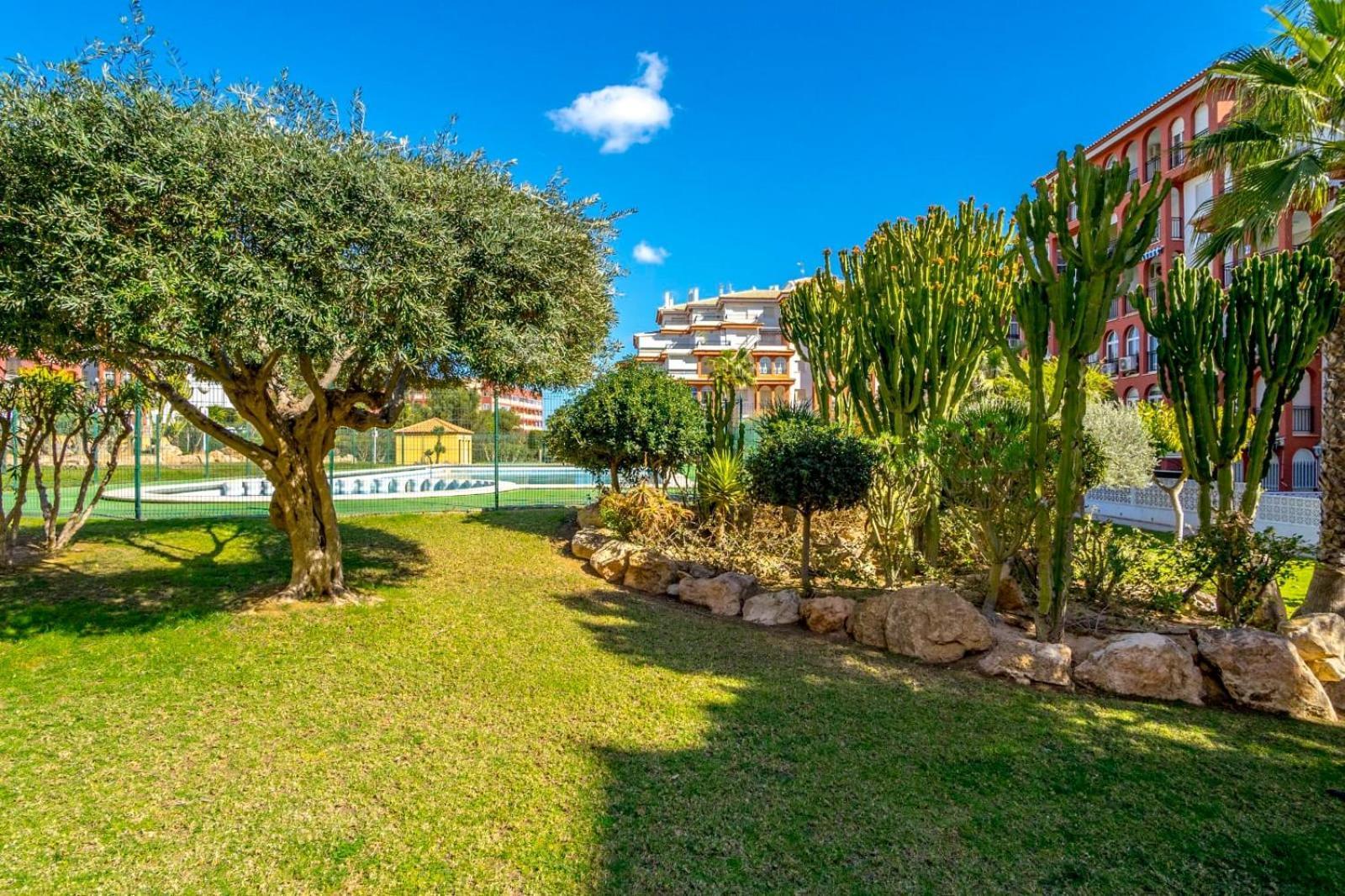 Nice Modern 2 Bed Apartment In Torrievieja Torrevieja Exterior photo